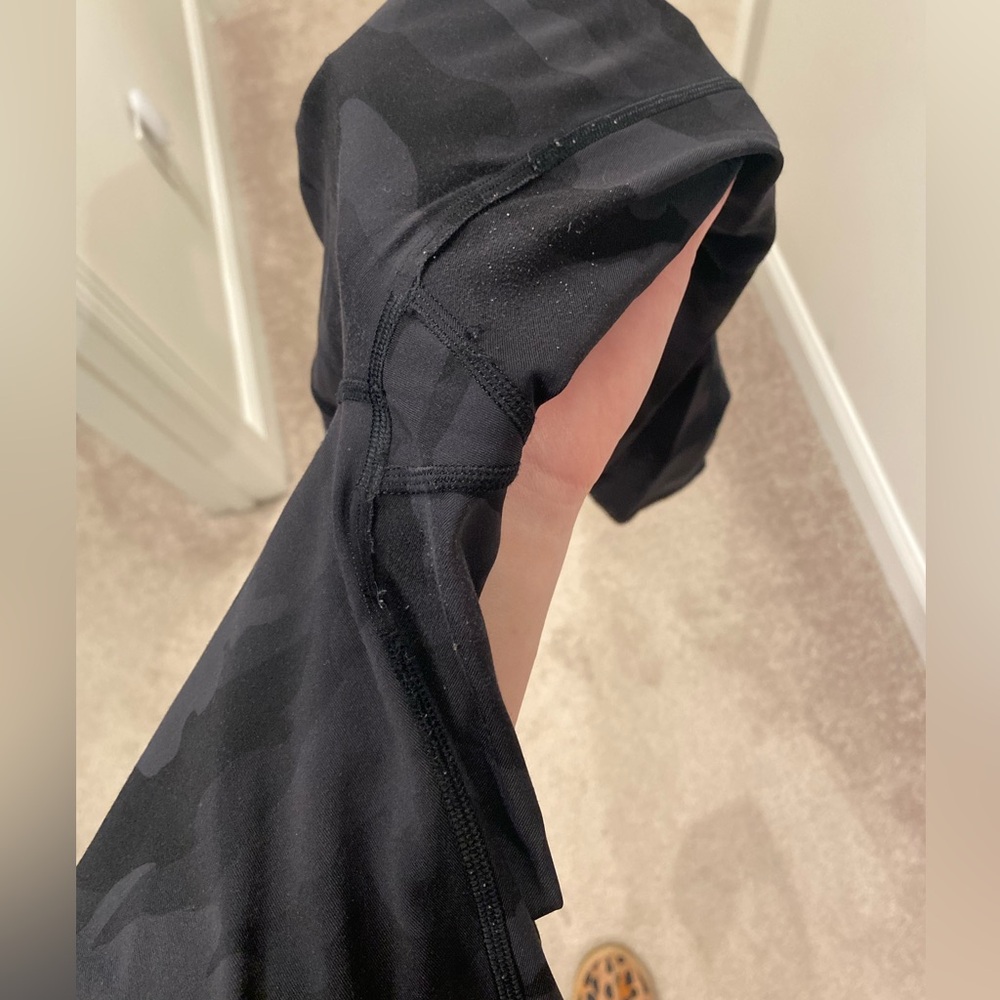Lululemon Wunder Under Camo 25” length Size 10